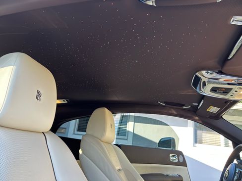 Used 2016 Rolls-Royce Wraith image 15