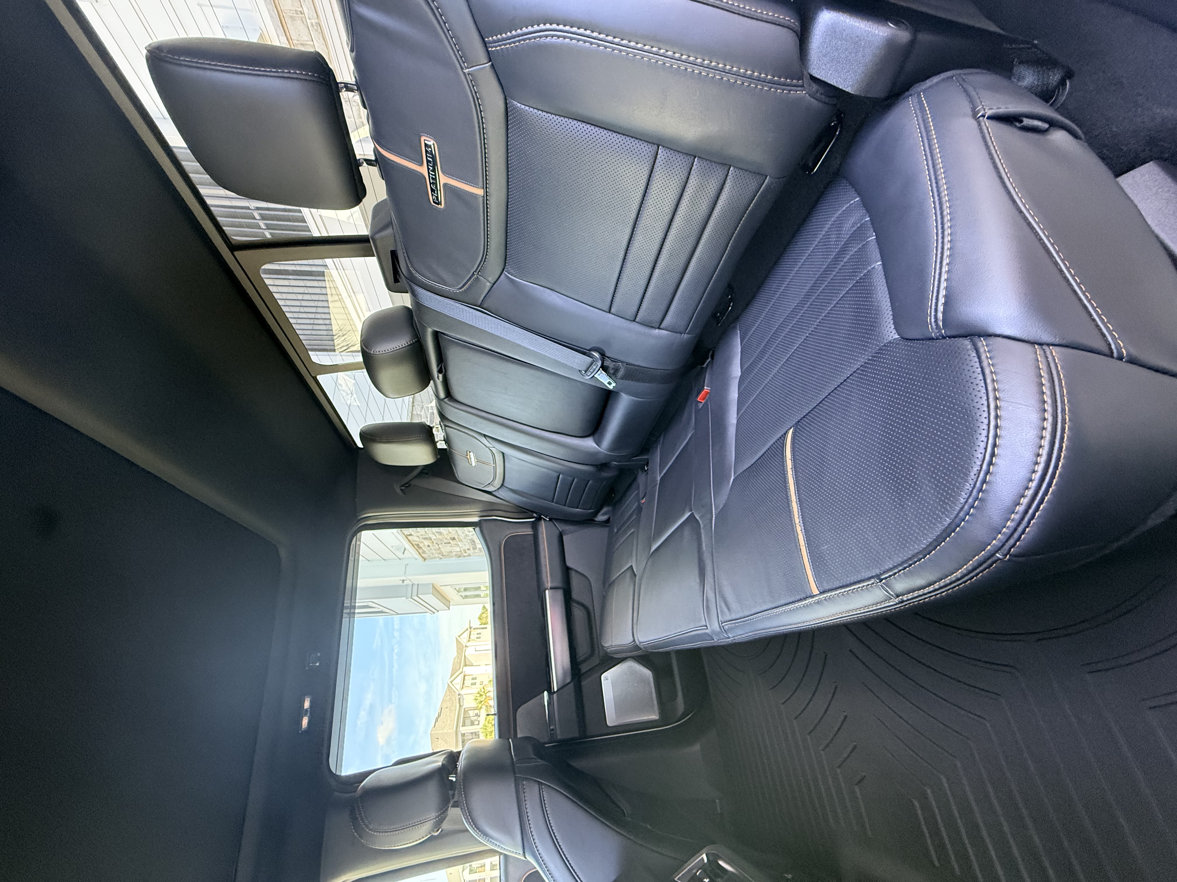 Used 2024 Ford F350 Platinum w/ FX4 Off-Road Package AWD/4WD image 15