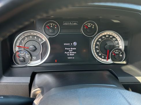 Used 2015 RAM 1500 Laramie w/ Convenience Group image 12