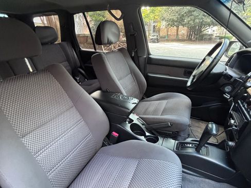 Used 2002 Nissan Pathfinder SE RWD image 5