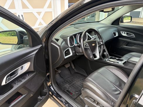 Used 2017 Chevrolet Equinox LT w/ Midnight Edition AWD/4WD image 5