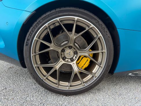 Used 2024 Mercedes-Benz AMG GT 63 image 21