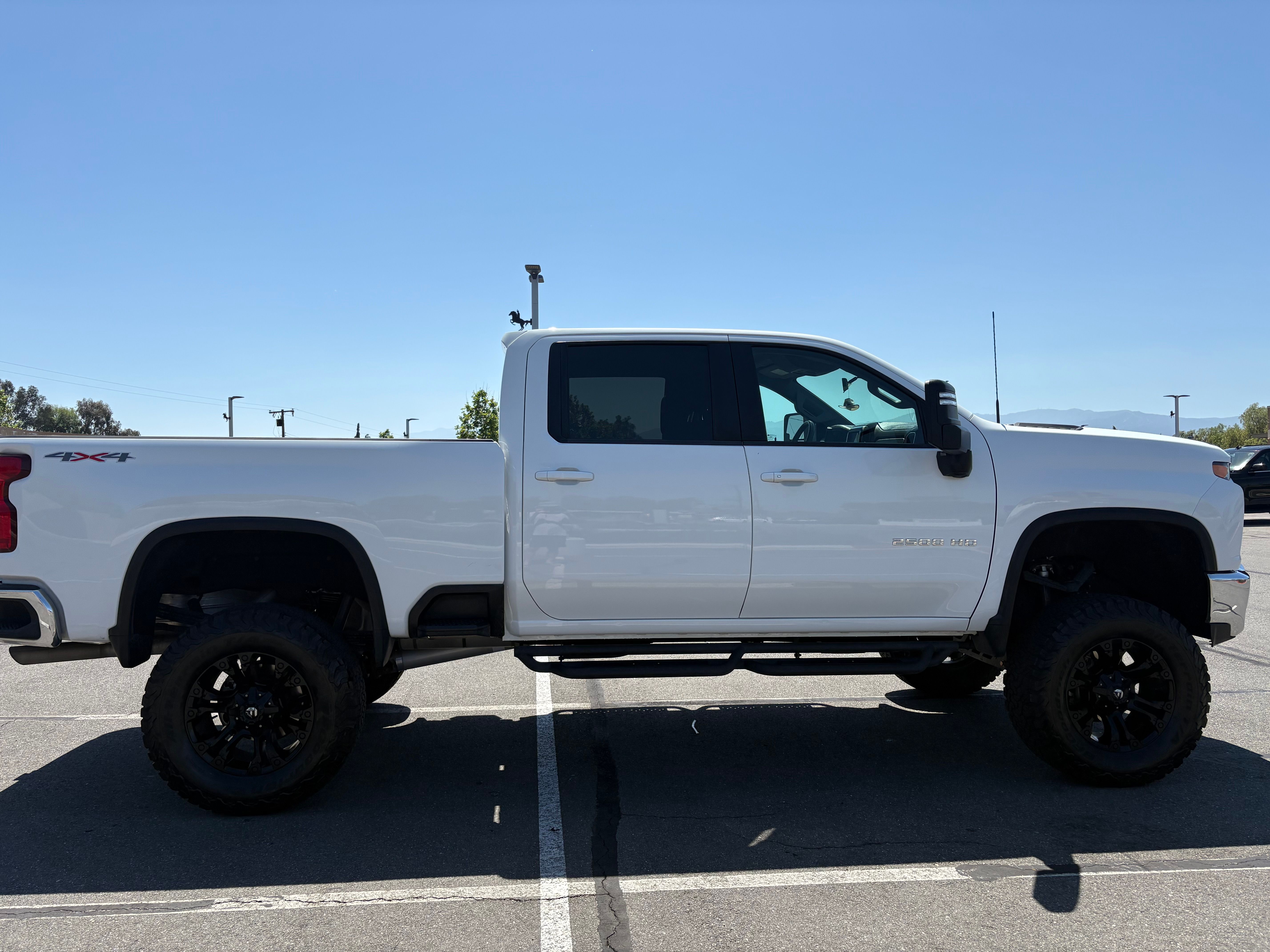 Used 2022 Chevrolet Silverado 2500 LT w/ Convenience Package AWD/4WD image 19