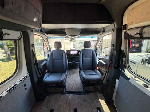 Used 2026 Mercedes-Benz Sprinter 2500 image 12