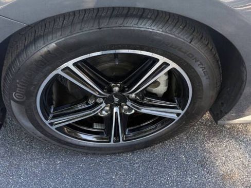 Used 2025 Ford Mustang Premium image 10