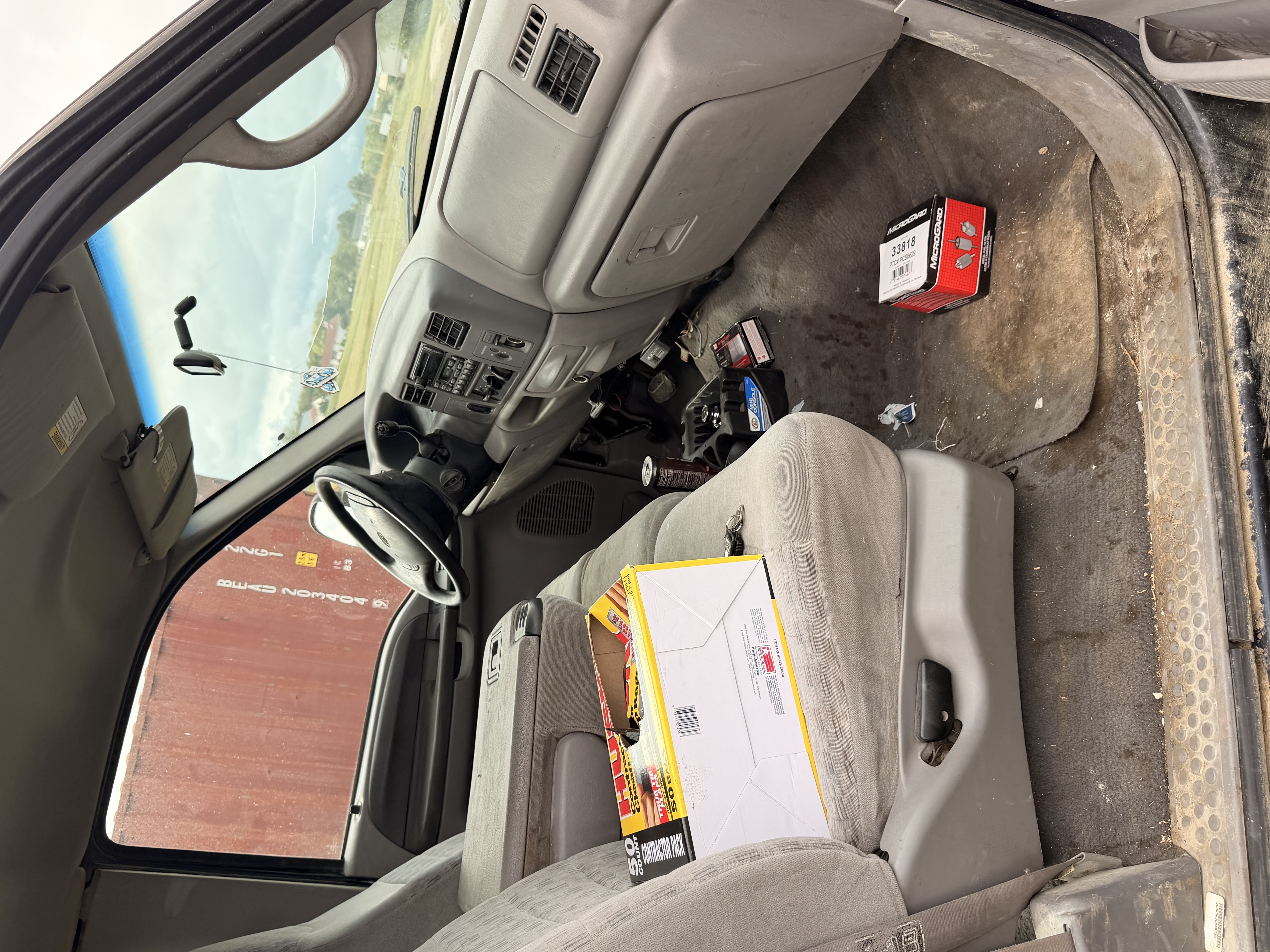 Used 2000 Ford F250 2WD SuperCab Super Duty image 9