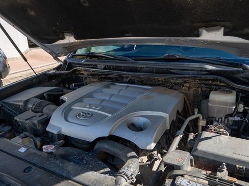 Used 2013 Toyota Land Cruiser AWD/4WD image 6