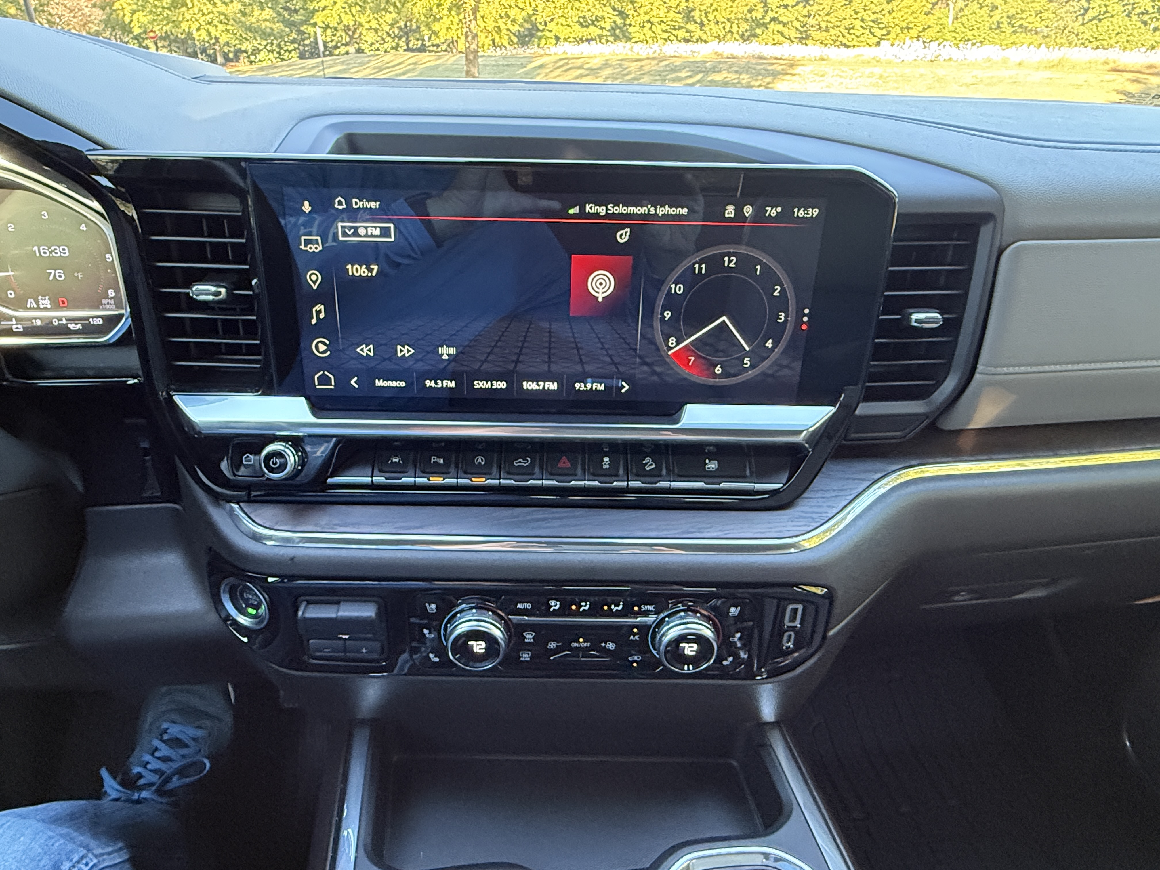 Used 2022 GMC Sierra 1500 SLT w/ SLT Premium Plus Package AWD/4WD image 22