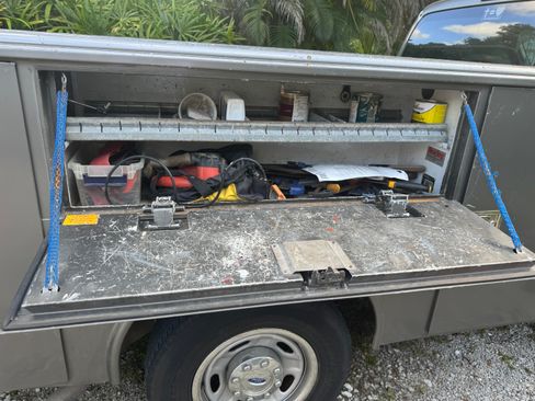 Used 2010 Ford F250 XL RWD image 16