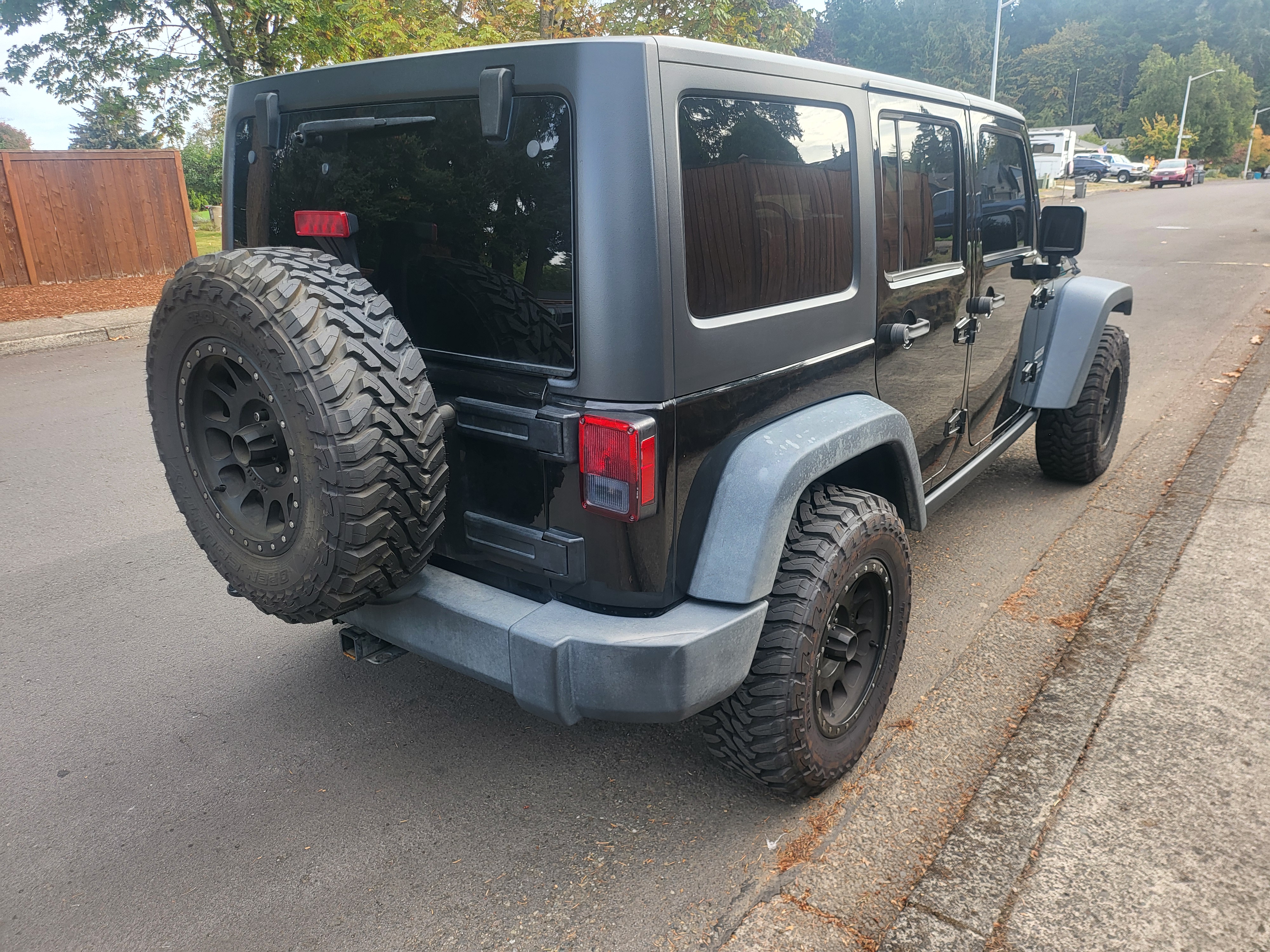 Used 2017 Jeep Wrangler Unlimited Sport w/ Quick Order Package 24S AWD/4WD image 5