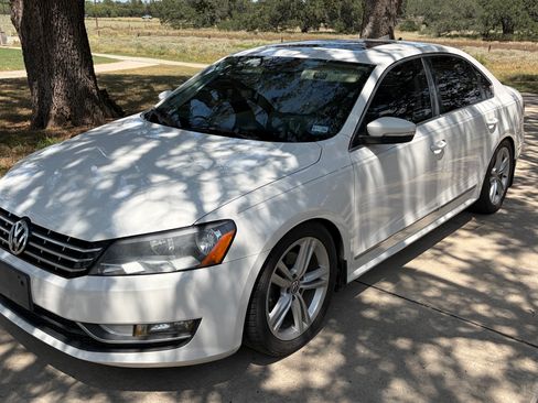 Used 2013 Volkswagen Passat TDI SEL Premium FWD image 1