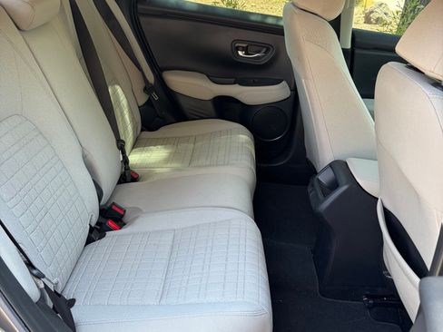 Used 2024 Honda HR-V LX image 8