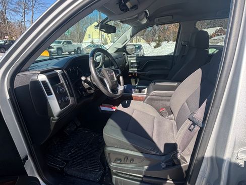 Used 2017 GMC Sierra 1500 SLE w/ SLE Value Package image 6