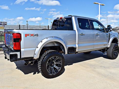 Used 2023 Ford F250 Lariat w/ Lariat Ultimate Package AWD/4WD image 4
