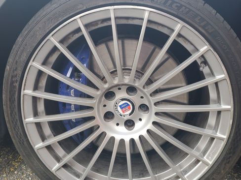 Used 2017 BMW ALPINA B7 xDrive image 8