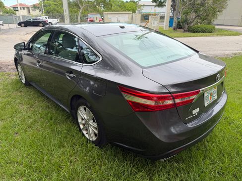 Used 2014 Toyota Avalon XLE Premium FWD image 11