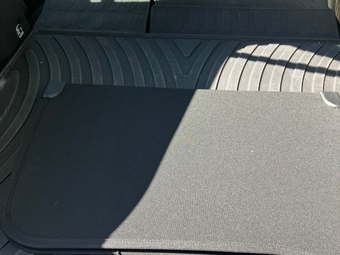 Used 2023 Toyota Prius Limited image 17