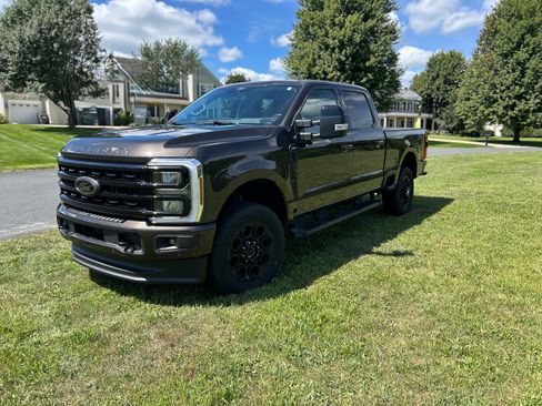 Used 2024 Ford F350 Lariat w/ Lariat Ultimate Package AWD/4WD image 1