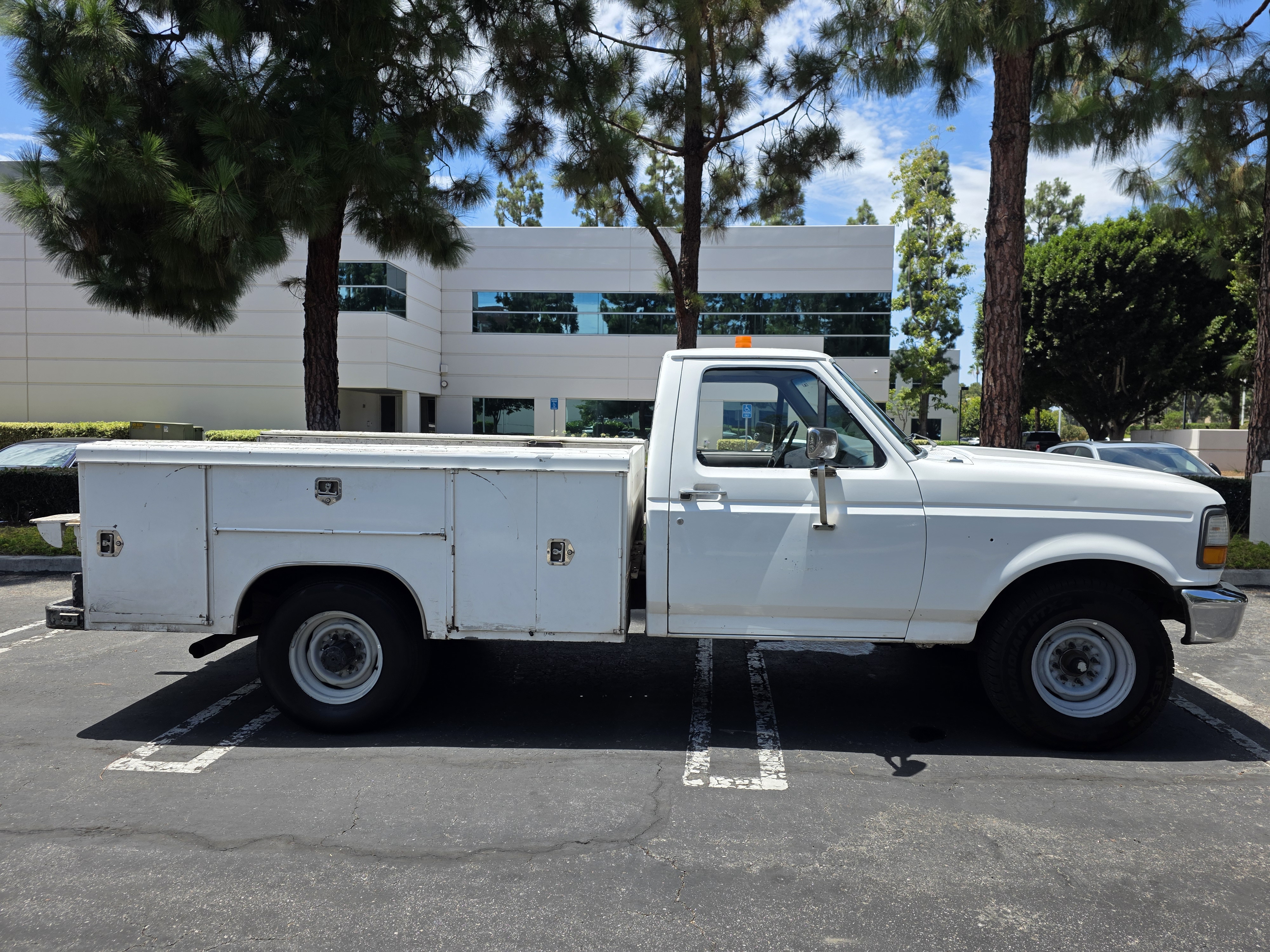 Used 1997 Ford F250 2WD Regular Cab Heavy Duty image 6