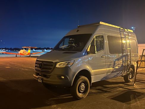 Used 2023 Mercedes-Benz Sprinter 2500 image 18