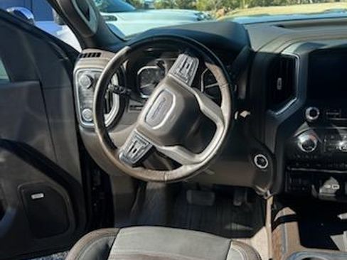 Used 2021 GMC Sierra 3500 Denali w/ Denali Ultimate Package image 18