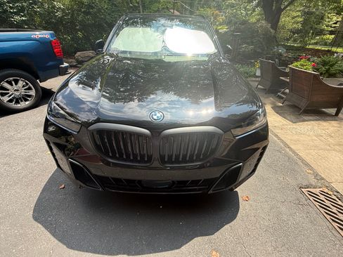 Used 2025 BMW X5 xDrive50e w/ M Sport Package AWD/4WD image 10