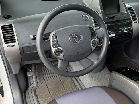 Used 2006 Toyota Prius w/ Pkg 6 FWD image 12