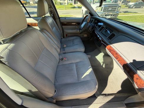 Used 2004 Mercury Grand Marquis LS image 8