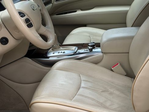 Used 2013 INFINITI JX35 AWD w/ Premium Pkg image 8