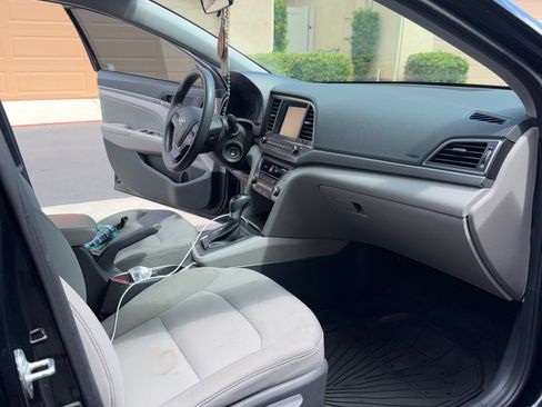 Used 2018 Hyundai Elantra SEL FWD image 8