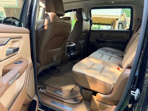 Used 2019 RAM 1500 Limited AWD/4WD image 4