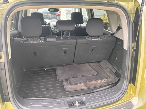 Used 2011 Kia Soul + w/ Audio Pkg FWD image 18