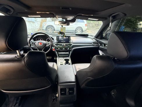 Used 2019 Honda Accord Sport image 13