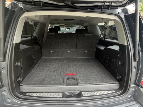 Used 2018 GMC Yukon XL SLT w/ Premium Edition RWD image 24