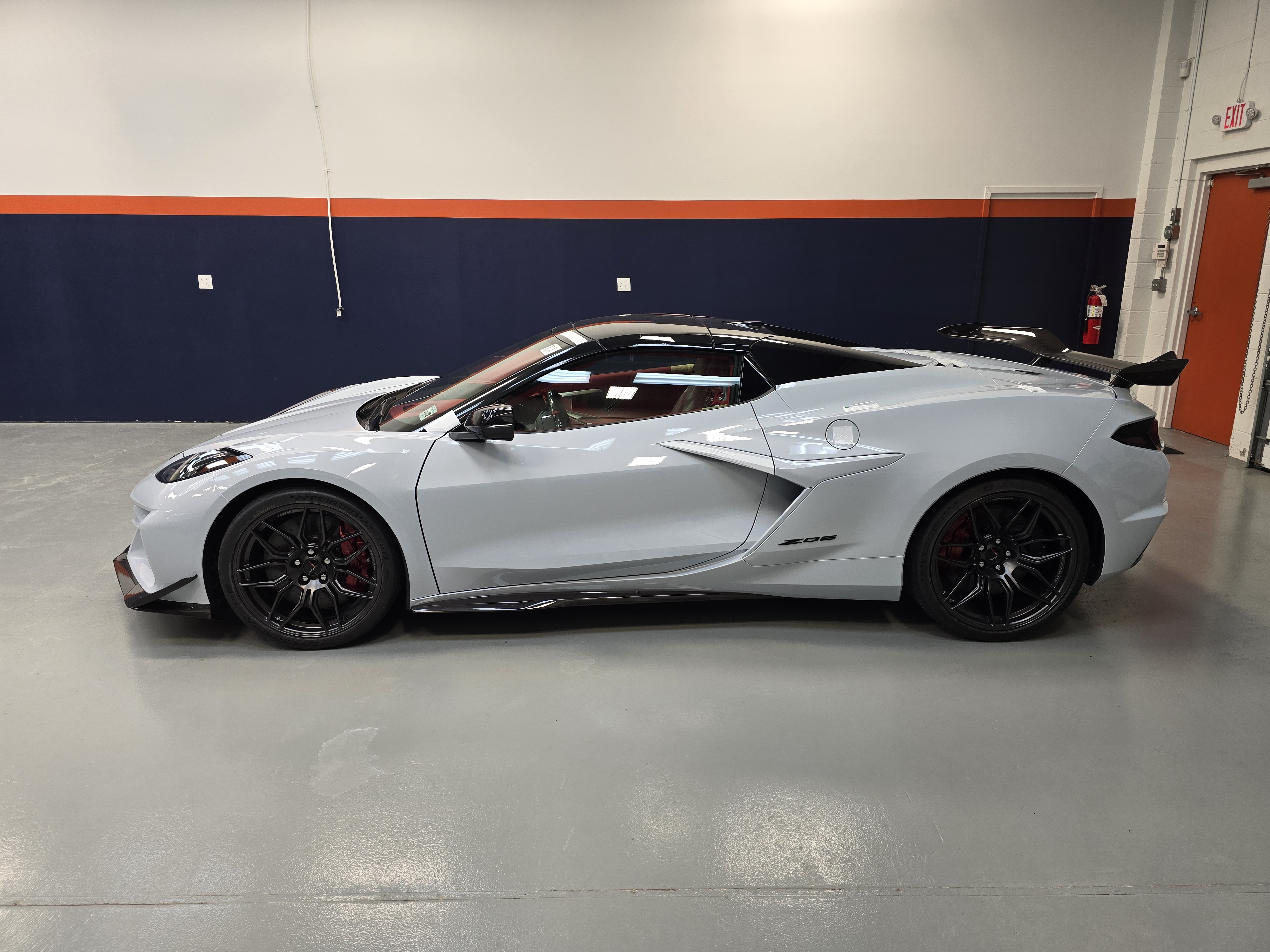 Used 2024 Chevrolet Corvette Z06 w/ Z07 Performance Package RWD image 19