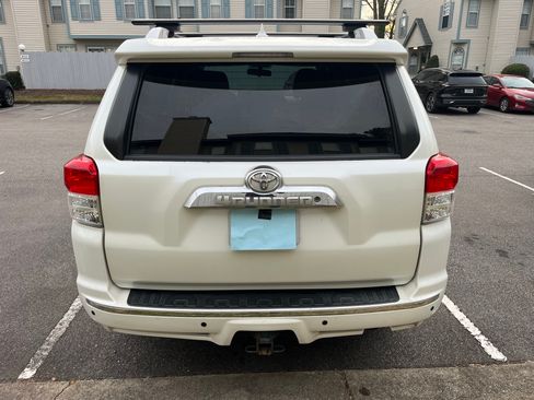Used 2012 Toyota 4Runner SR5 image 11