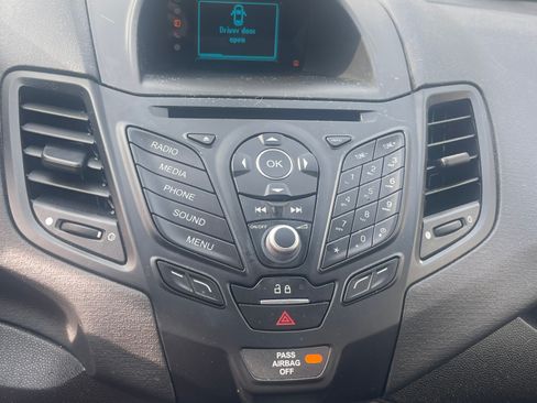 Used 2017 Ford Fiesta SE FWD image 11