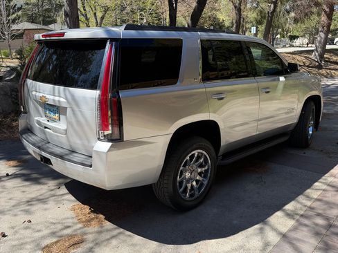 Used 2018 Chevrolet Tahoe LT image 13