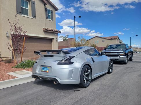 Used 2010 Nissan 370Z NISMO image 15