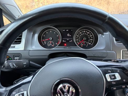 Used 2017 Volkswagen Golf Alltrack SE AWD/4WD image 5