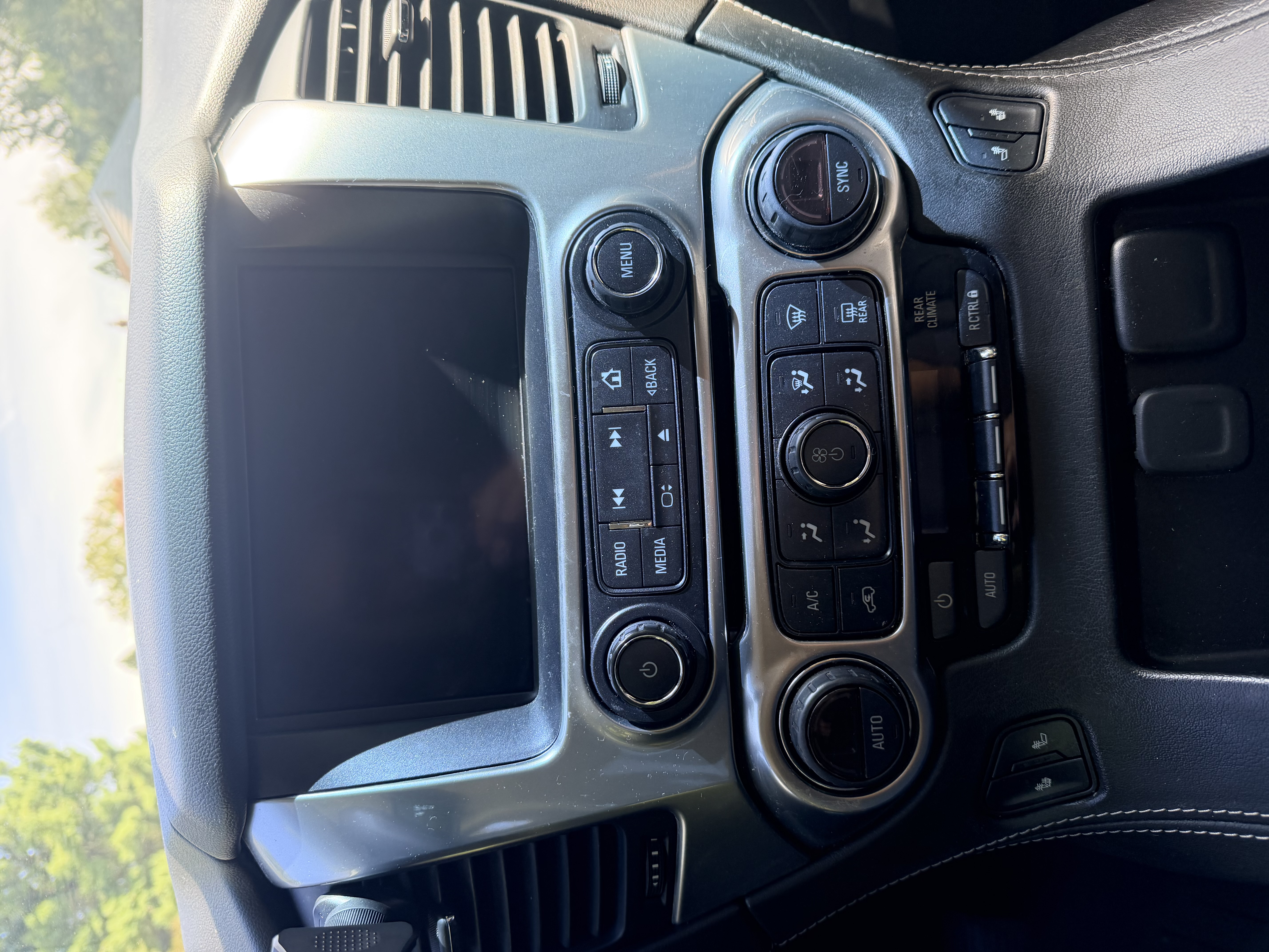 Used 2019 Chevrolet Tahoe LT AWD/4WD image 11