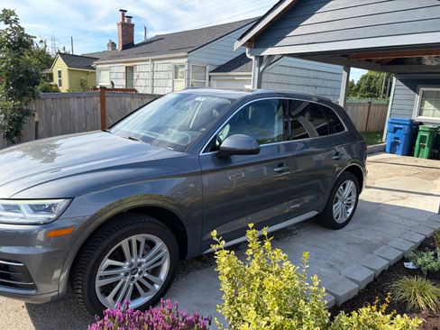 Used 2018 Audi Q5 2.0T Premium Plus w/ Premium Plus Package AWD/4WD image 4