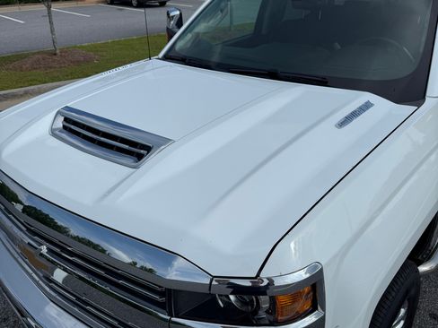 Used 2018 Chevrolet Silverado 2500 LTZ w/ Duramax Plus Package AWD/4WD image 6