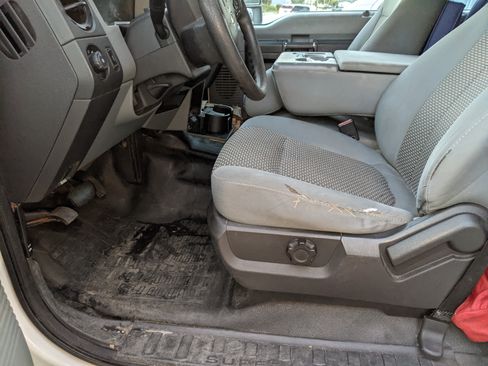 Used 2012 Ford F250 XL w/ PWR Equipment Group image 8