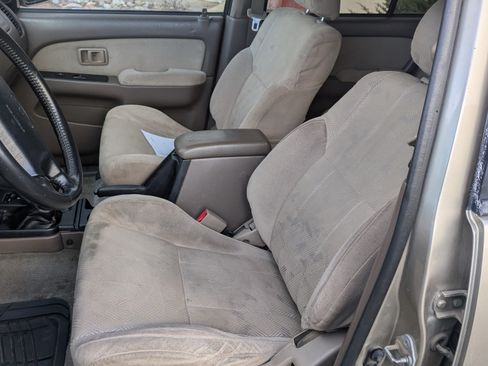 Used 2002 Toyota 4Runner SR5 image 16