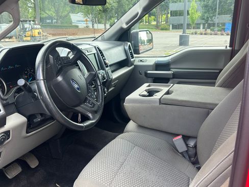 Used 2015 Ford F150 XLT w/ Equipment Group 302A Luxury AWD/4WD image 10