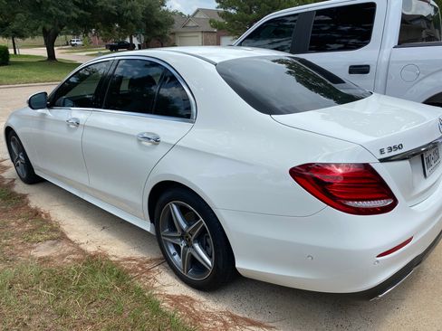 Used 2020 Mercedes-Benz E 350 Sedan image 11