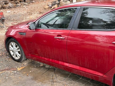 Used 2012 Kia Optima LX image 9