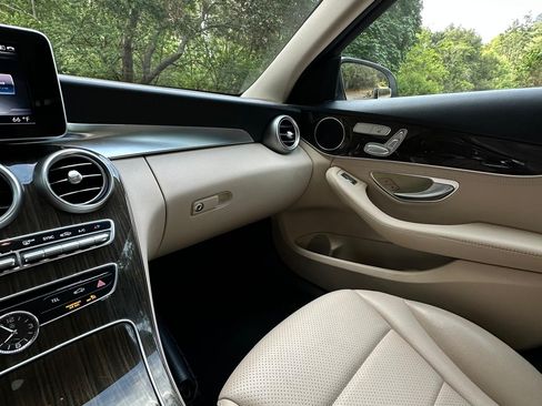 Used 2015 Mercedes-Benz C 300 Sedan image 17