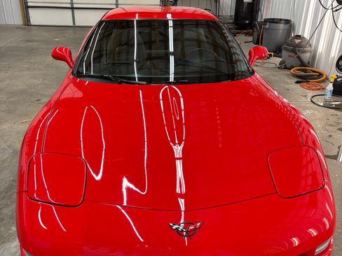 Used 1997 Chevrolet Corvette Coupe w/ Performance Handling Pkg image 6